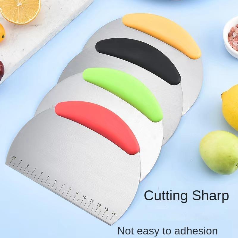 1Piece Flour Cutter Stainless Steel with Scale Flour Dough Cutter Rice Noodles Scraper Household Kitchen Cake Baking Scraper
