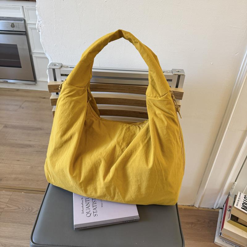 

Модный тренд повседневная текстура персонализированная сумка большой вместимости 2025 осень новая простая женская плечевая сумка-тоут жёлтый