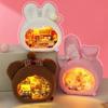 DIY Miniaturhaus-Bausatz, DIY Plüschbär Puppenhaus-Bausatz, Mini Holzhaus-Bausatz mit LED-Licht, Halloween/Weihnachts-/Geburtstagsgeschenke
