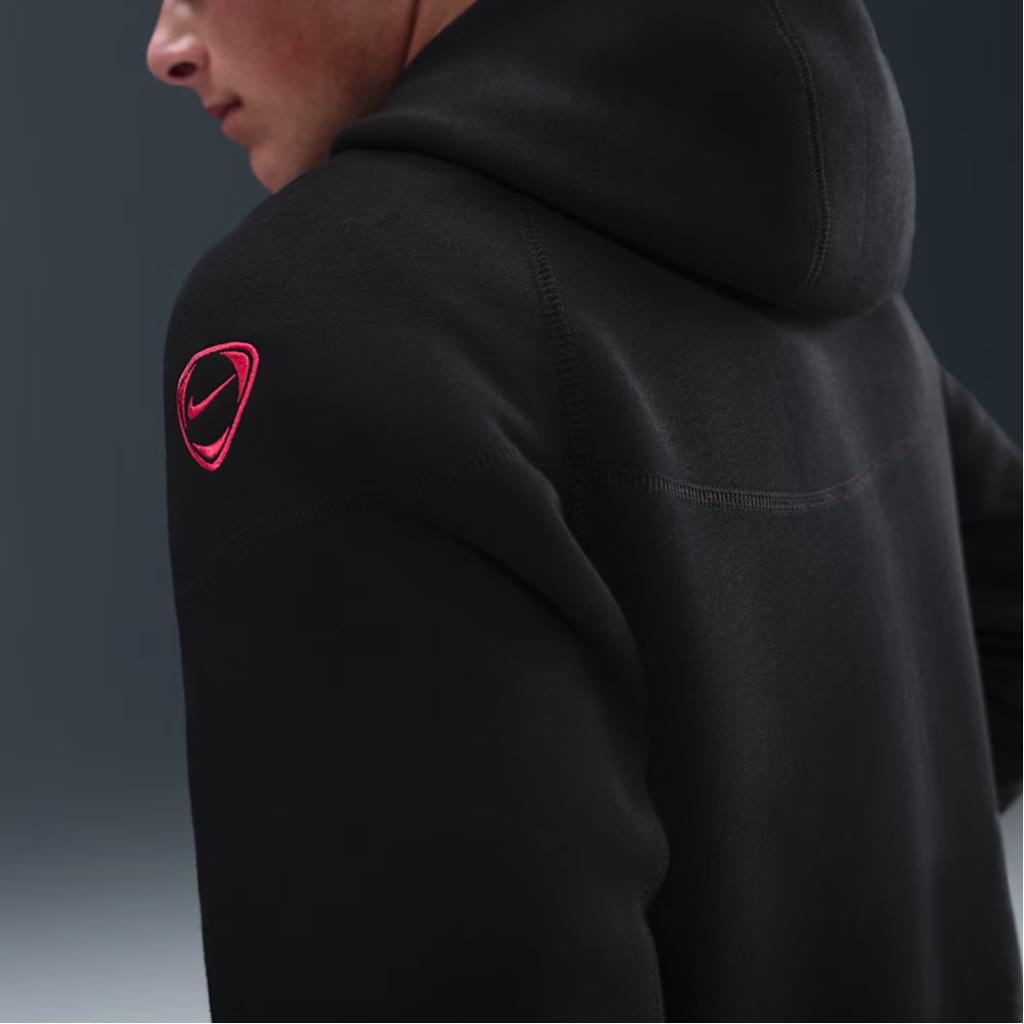 Nike Felpa con cappuccio in pile Nike Total 90 per uomo Paris Saint-Germain Tech Windrunner HQ3872-010