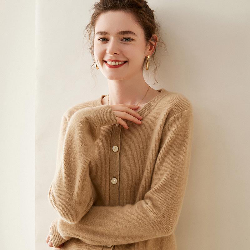 Women's Cashmere Knit Cardigan: Long Sleeve, Round Neck, Loose Fit, Single-Breasted, Thick & Warm Sweater