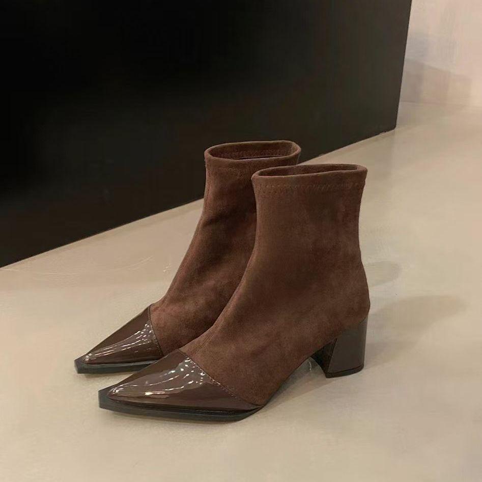 

New pointed thin boots thick heel short tube fashion heightening sense versatile daily thin niche short boots design 40 коричневий