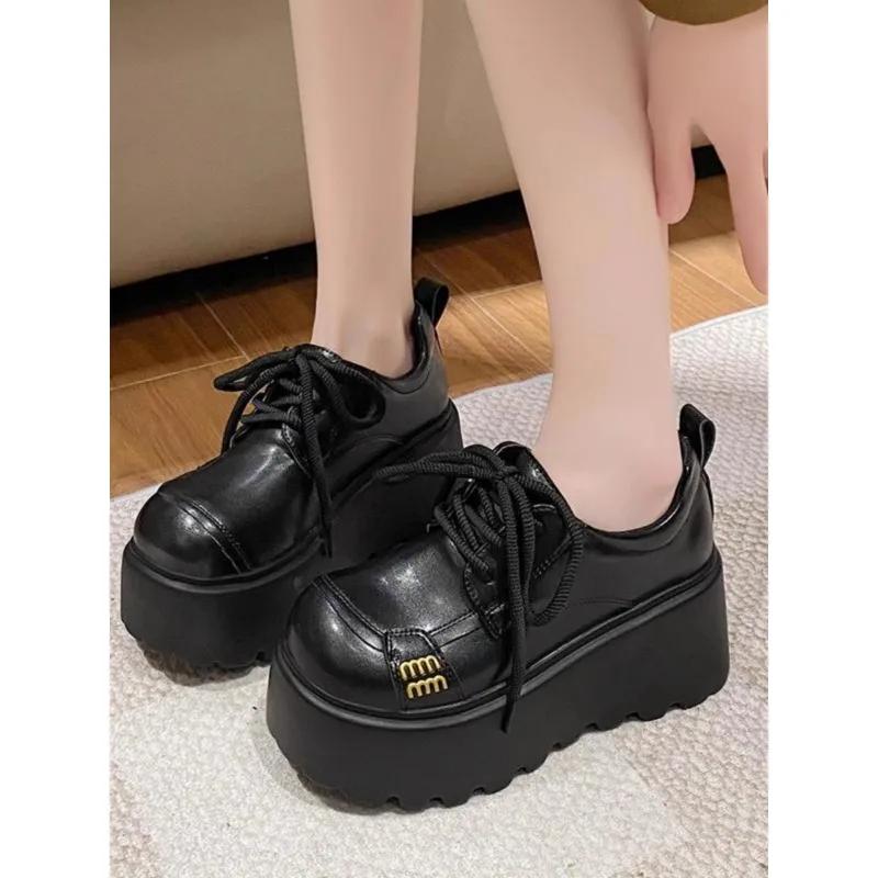 8CM Obcasy Nowe 2025 Wiosna Damskie Skórzane Sneakersy Wysoka Platforma Sznurowane Buty Codzienne Gruba Podeszwa Czółenka do Chodzenia Zapatos Mujer