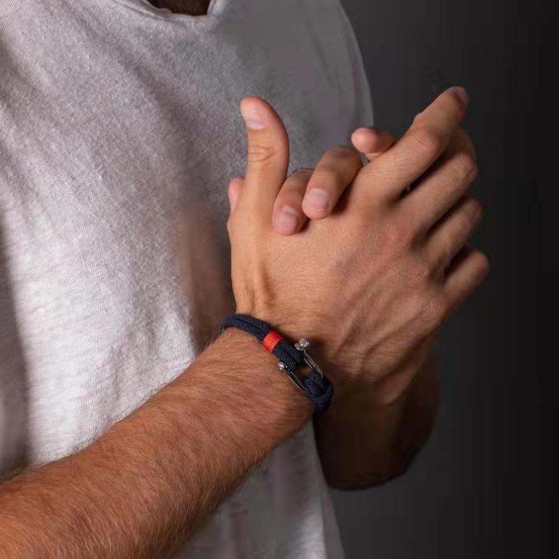 1 יחידה צמיד הישרדות לגברים מפלדת טיטניום שחורה בצורת U 21 ס"מ לקמפינג בחוץ, הצלה, חירום, צמיד חבל אבזם לגברים