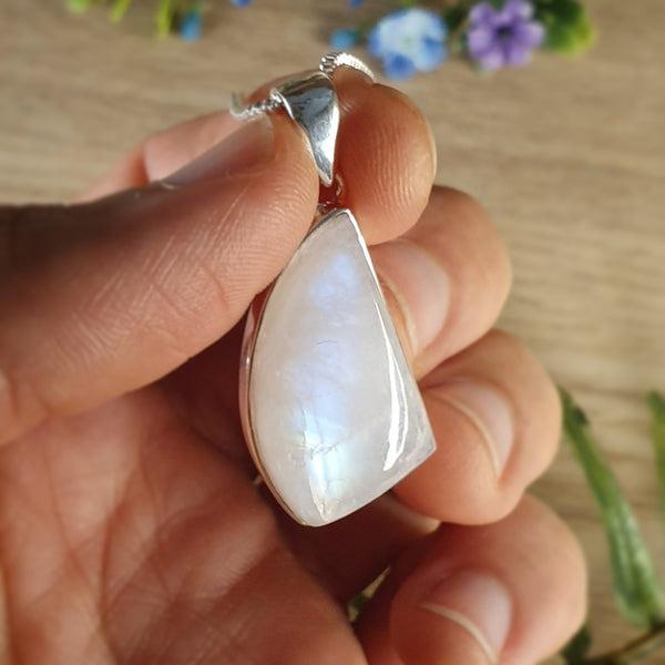 

Подлинный чешский лунный камень, необработанный драгоценный камень, стерлинговое серебро 925 пробы, кулон ручной работы, эффектный женский кулон, подарок для нее. белый