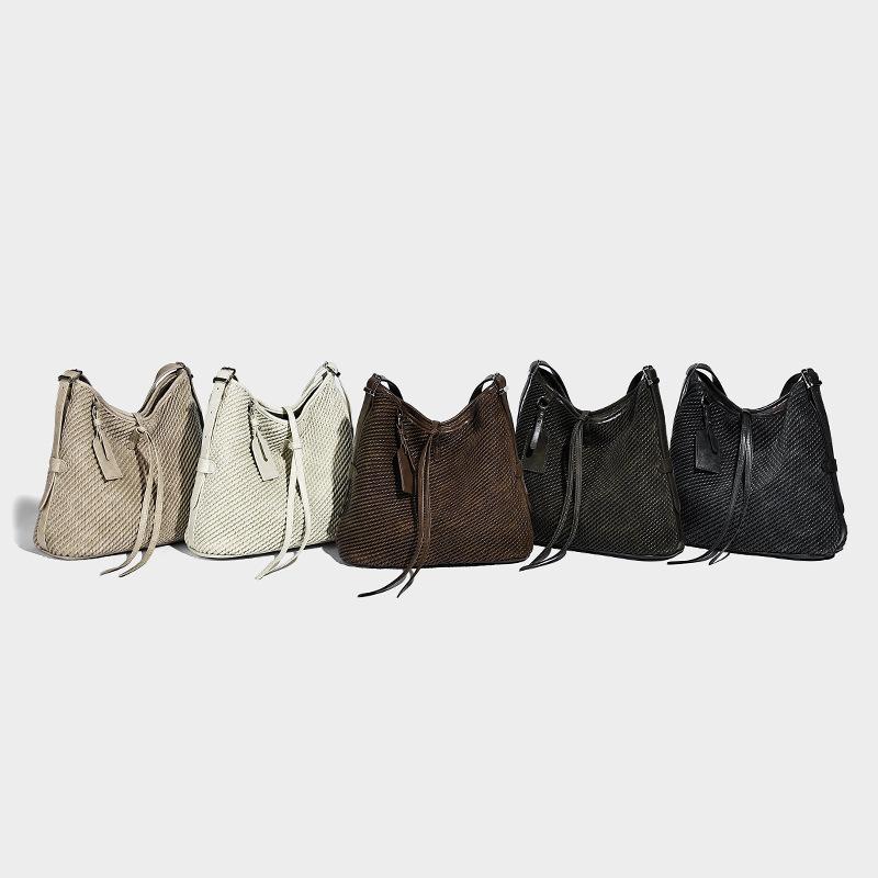 Casual Vacation Style Three-Dimensional Feel Bucket Bag 2025 New Spliced Large Capacity Shoulder Bag Tote Beach Bag