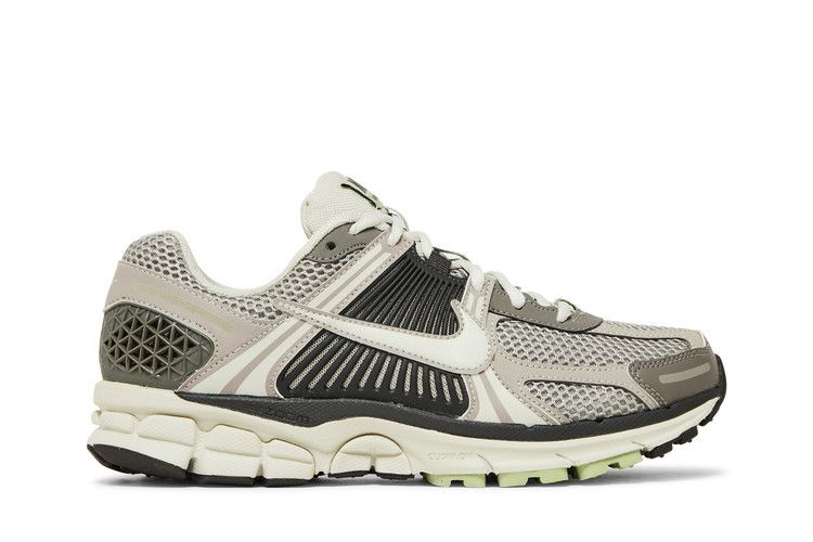 Nike Zoom Vomero 5 Cobblestone Flat Pewter (Women's) Sneakers