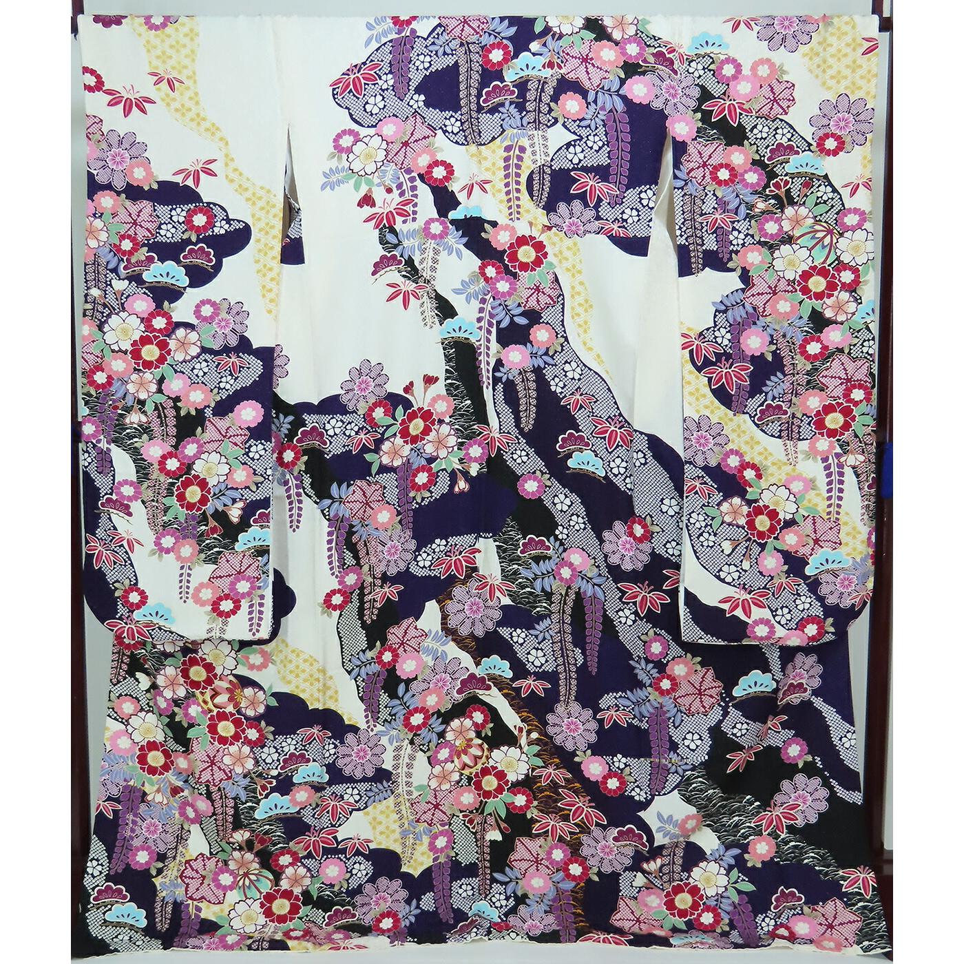 

Furisode, Crest design, Pure silk, Sleeve 69.5cm, Length 170cm, White, Purple, Coming of age ceremony [Used] Good condition, k3960016-3405rym