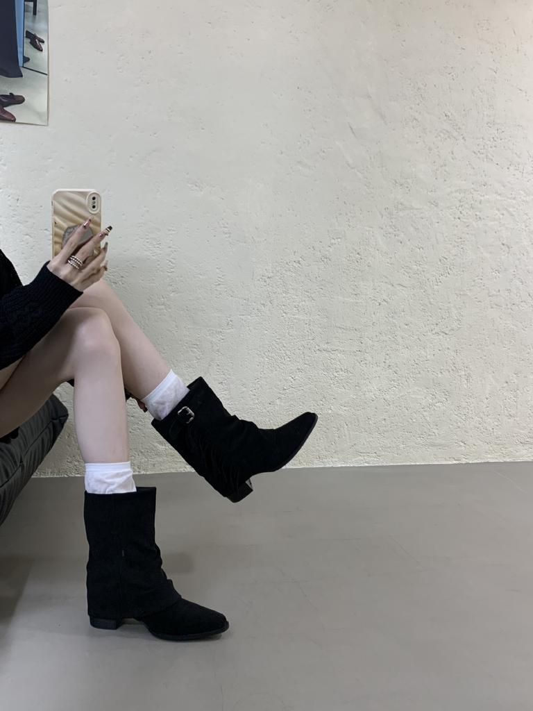 2025 autumn and winter new round head thick heel fringed Spice Girls nightclub Martin short boots versatile belt buckle thin boots