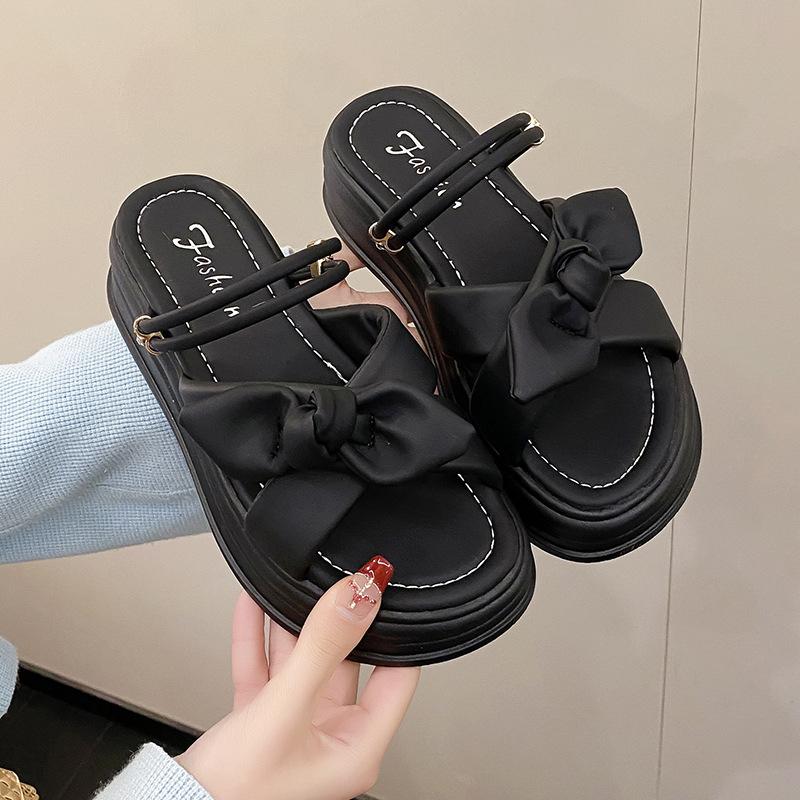 Thick-soled Fairy Wind Cool Slippers Female Year Summer New Wear Ins Trendy Fashion Beach Two Wear Sandals Female