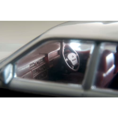 TOMYTEC Tomica Limited Vintage Neo 1/64 Scale LV-N209c Nissan Cedric Wagon V20E GL Custom Specification White/Wood Grain Finished Model