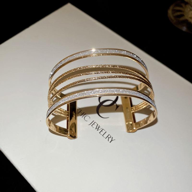 Metallic multi-layer open bracelet, fashionable, simple and versatile bracelet, personalized niche design jewelry