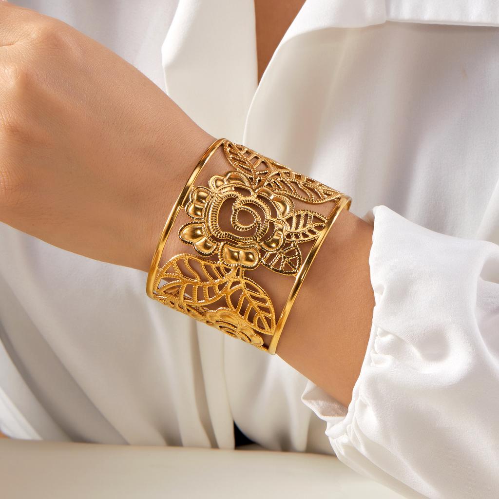Creative Flower Stainless Steel Bangle Gold Color Waterproof Fashion Luxury Delicate Personality Jewelry Party Bracelet Gift