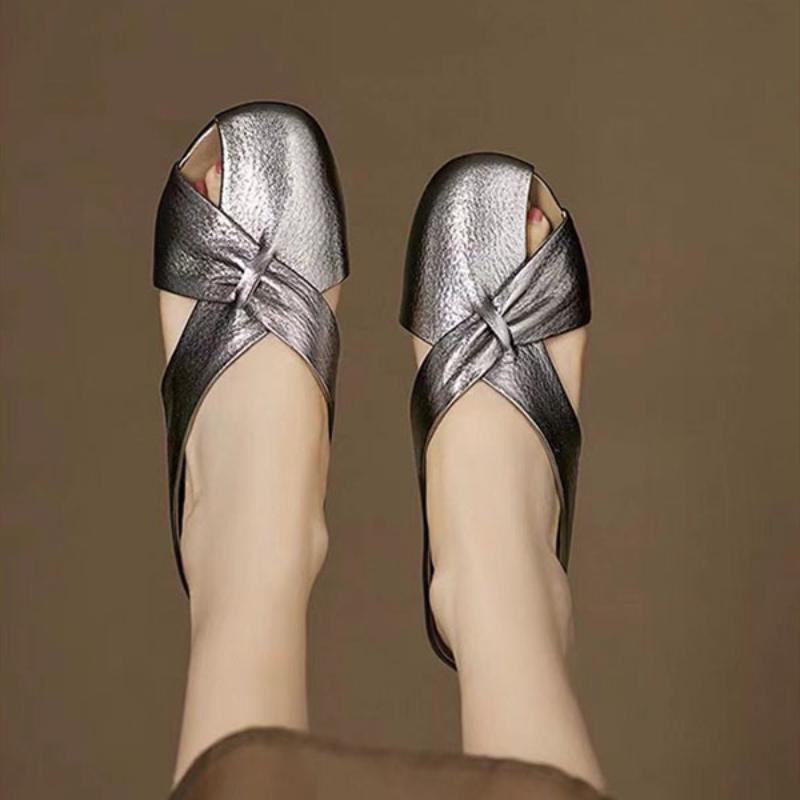 Fashion Retro Korean Style Wedge Heel Hollow Out Covered Toe Outdoor Wearable Summer Flat  Women's Fashion Half Sandals Women Shoes