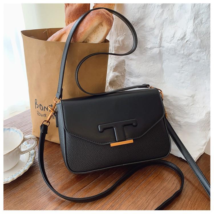 2025 Trendy Large Capacity Women's Saddle Crossbody Bag