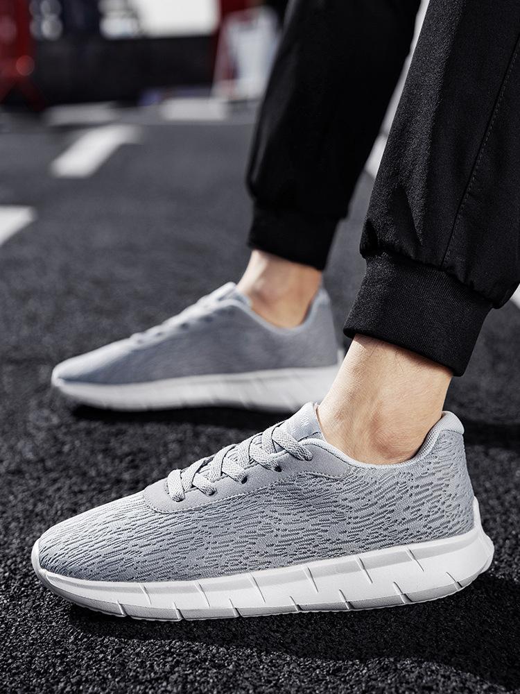 New Men's Shoes Low-top Breathable and Lightweight Running Shoes Fly-woven Mesh Lightweight Sports Running Shoes