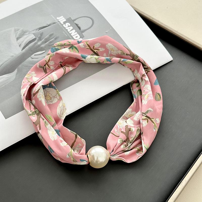 Pearl magnetic buckle small silk scarf women's lazy neck protection spring new versatile high-sense magnetic buckle necklace scarf