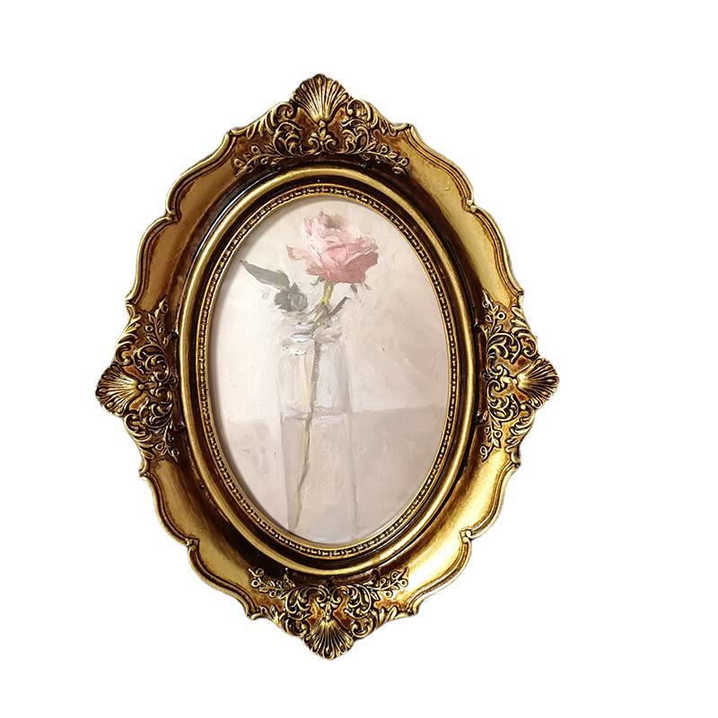 European Retro Resin Photo Frame: Artistic, Light Luxury Carved Design for Wall Hanging and Foyer Display