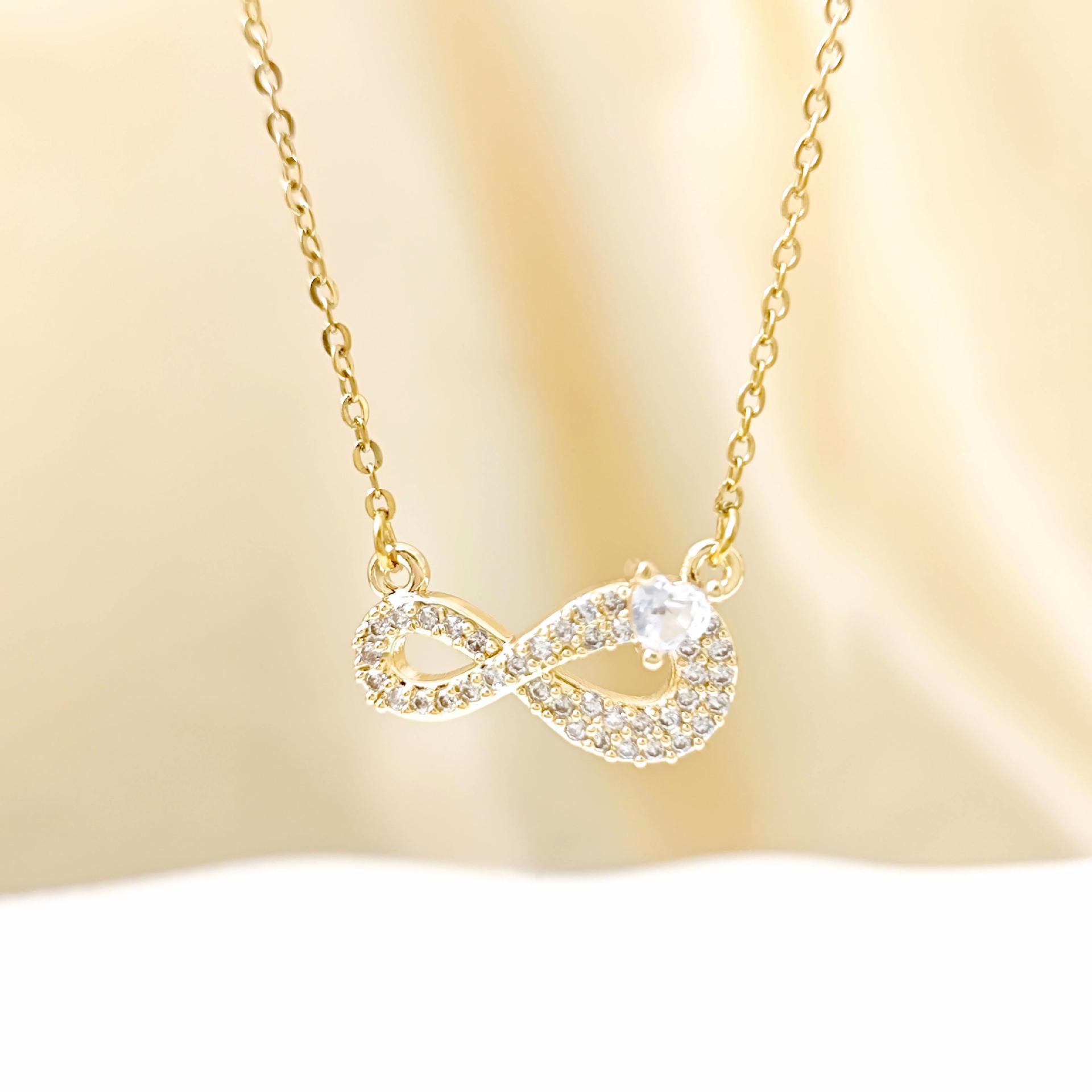 Women s Luxury Zircon Copper Necklace: Gold-Plated Clavicle Chain, Simple & Elegant Design