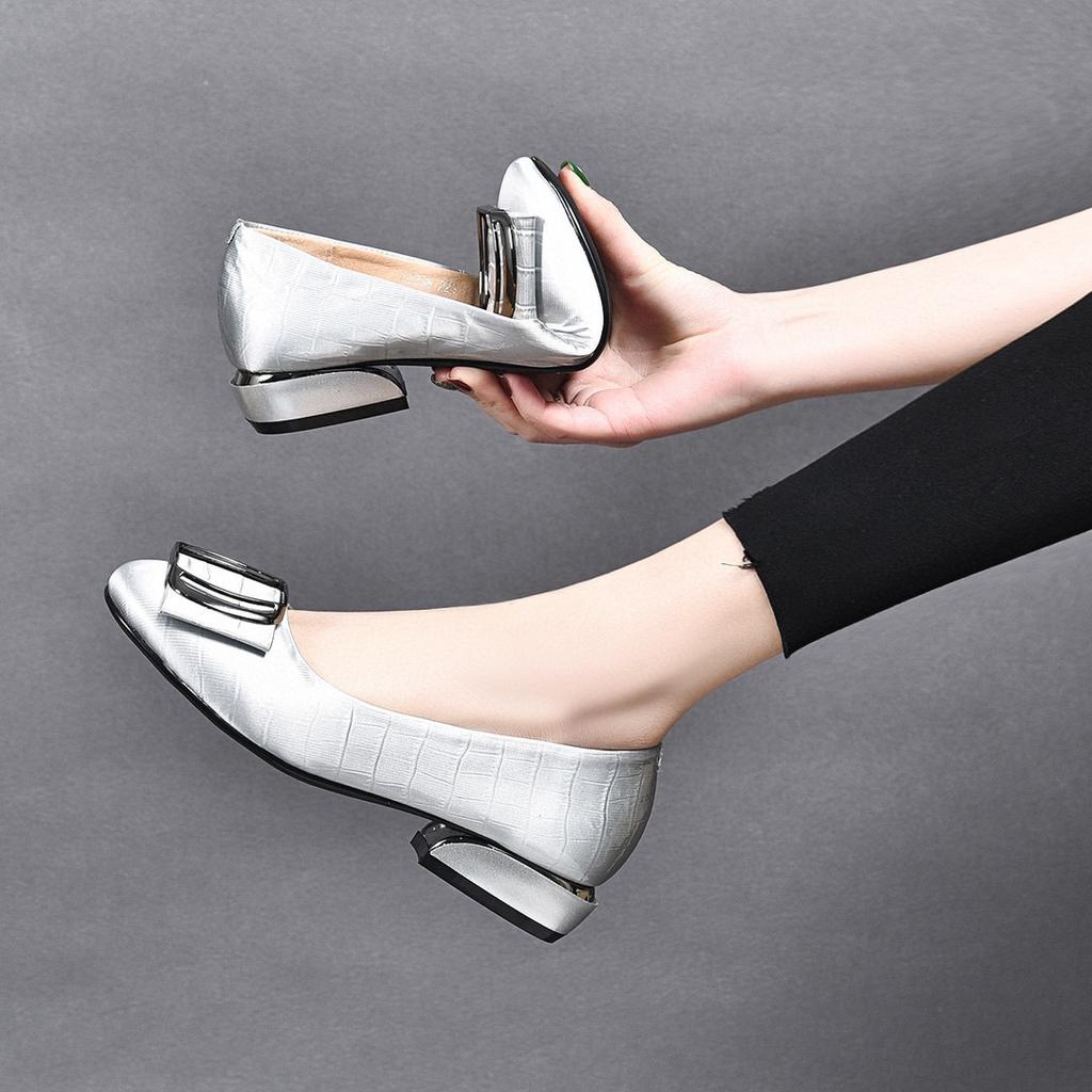 Round Head Flat Sole Single Shoes Women's Shoes Spring New Round Buckle Cow Patent Leather Shallow Mouth Women Comfortable