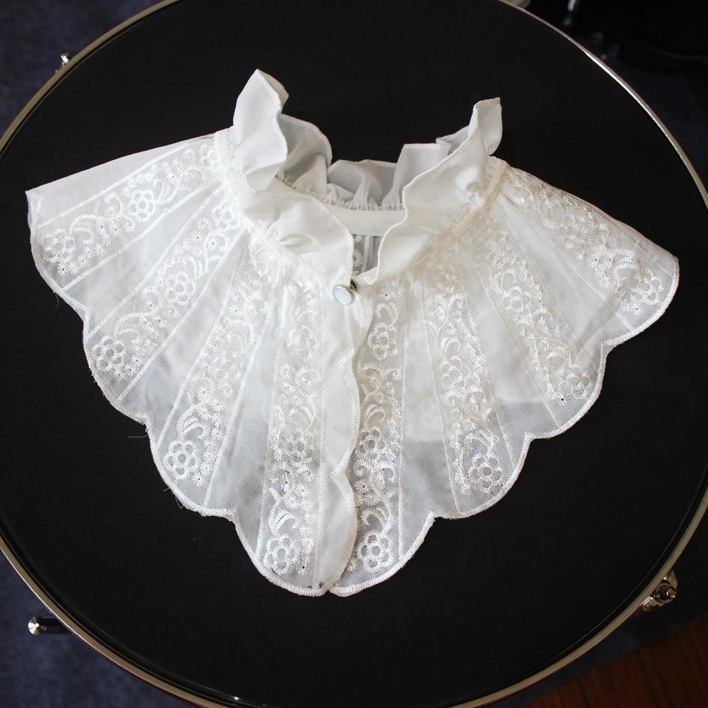 Removable Women Fake Collar Lace Detachable Collar Vintage Embroidered Ruffle Collar  Fashion