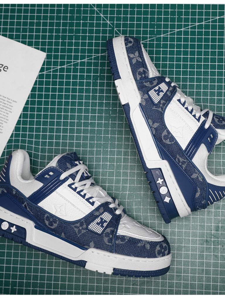 Autumn and winter new leather board shoes niche casual shoes sports shoes heightening men