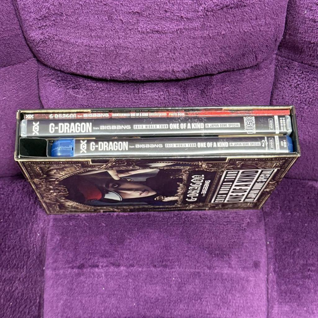 [USED] First Press Limited Edition BIGBANG G-DRAGON 2013 WORLD TOUR