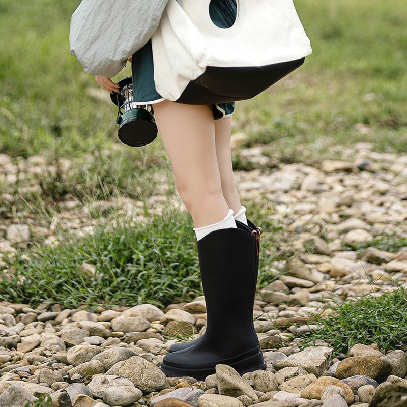 Stylish Women's Rain Shoes: Suitable for Outdoor Wear, Adult High-cylinder Water Shoes, Thick-soled, Waterproof with Cuffed Open