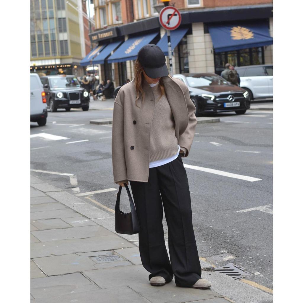 2025 Autumn Winter New Vintage Brown Wool Blend Coat Women's V-Neck Office Warm Outerwear