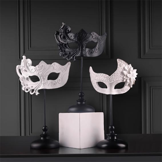 European Creative Vintage Mask Resin Figurines Accessories Art Home Room Desk Decoration Items Office Club Bar Furnishing Decor