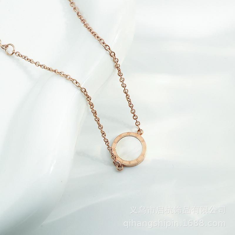 Titanium Steel Roman Numerals Necklace Women'S High Sense Simple Trend Versatile Geometric Round Pendant Exquisite Jewelry