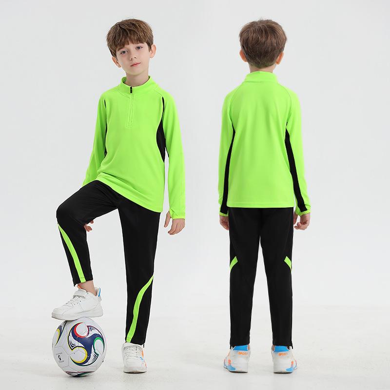 Großhandel Herbst- und Winter-Kinderjacken, langärmelige Anzüge mit halbem Reißverschluss, Herren-Fußballuniformen, Trainingsuniformen und Auftrittsuniformen