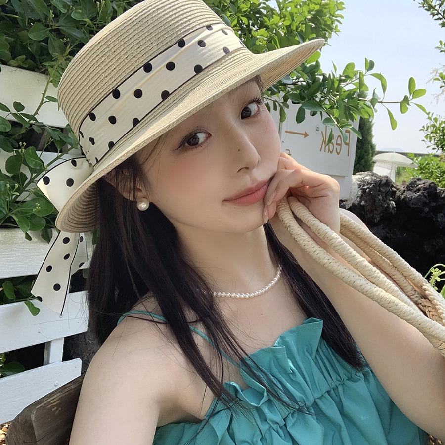 Women's French Sweet Polka Dot Ribbon Tied Sun Straw Hat Beach Vacation Style Photo Ambience Flat Top Sun Hat