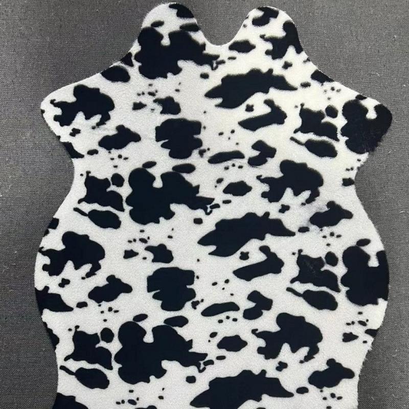 Plush Carpet for Living Room, Home Use, Bedside Cartoon Blanket Showcase Cow Print Bay Window Rug