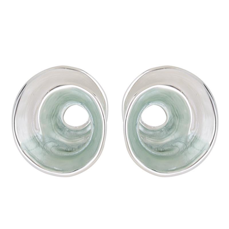 Stylish exquisite simple holiday style paint rotating conch stud earrings high-end temperament versatile commuter earrings