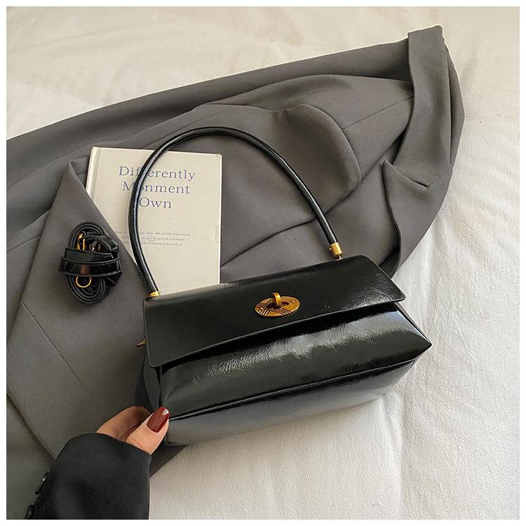 Premium Oil Wax Leather Small Bag Women's 2025 New Fashion Retro Hand Carry Small Square Bag Shoulder Messenger Bag