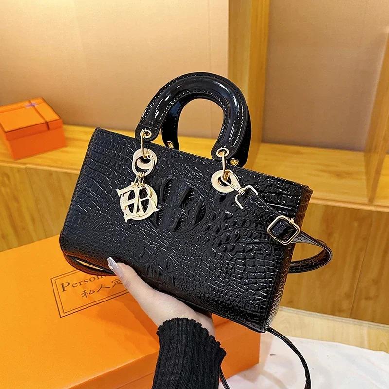 Mote stoff strå skulder crossbody messenger vesker for kvinner sommer strand vesker reisevesker