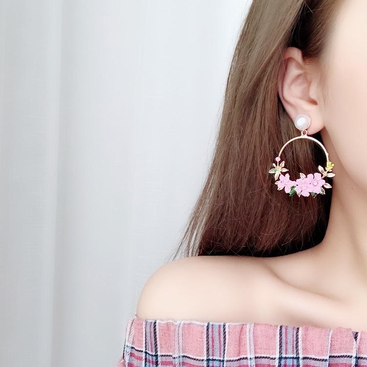New Elegant Big Circle Flower Drop Earrings for Women Fashion Simulated Pearl Rhinestone Earring