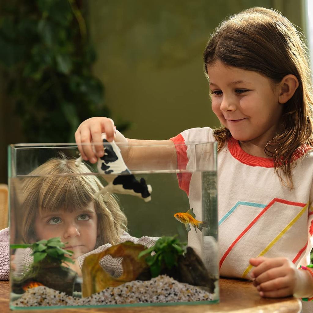 Schleich Farm World Holstein Cow Figure 13797 (Female)