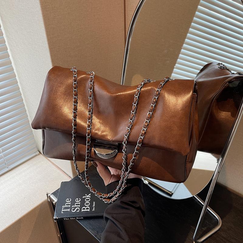 Premium Bag Women's 2025 New Trendy Fashion Texture Shoulder Messenger Bag Large Capacity Commuter Bag Chain Bag