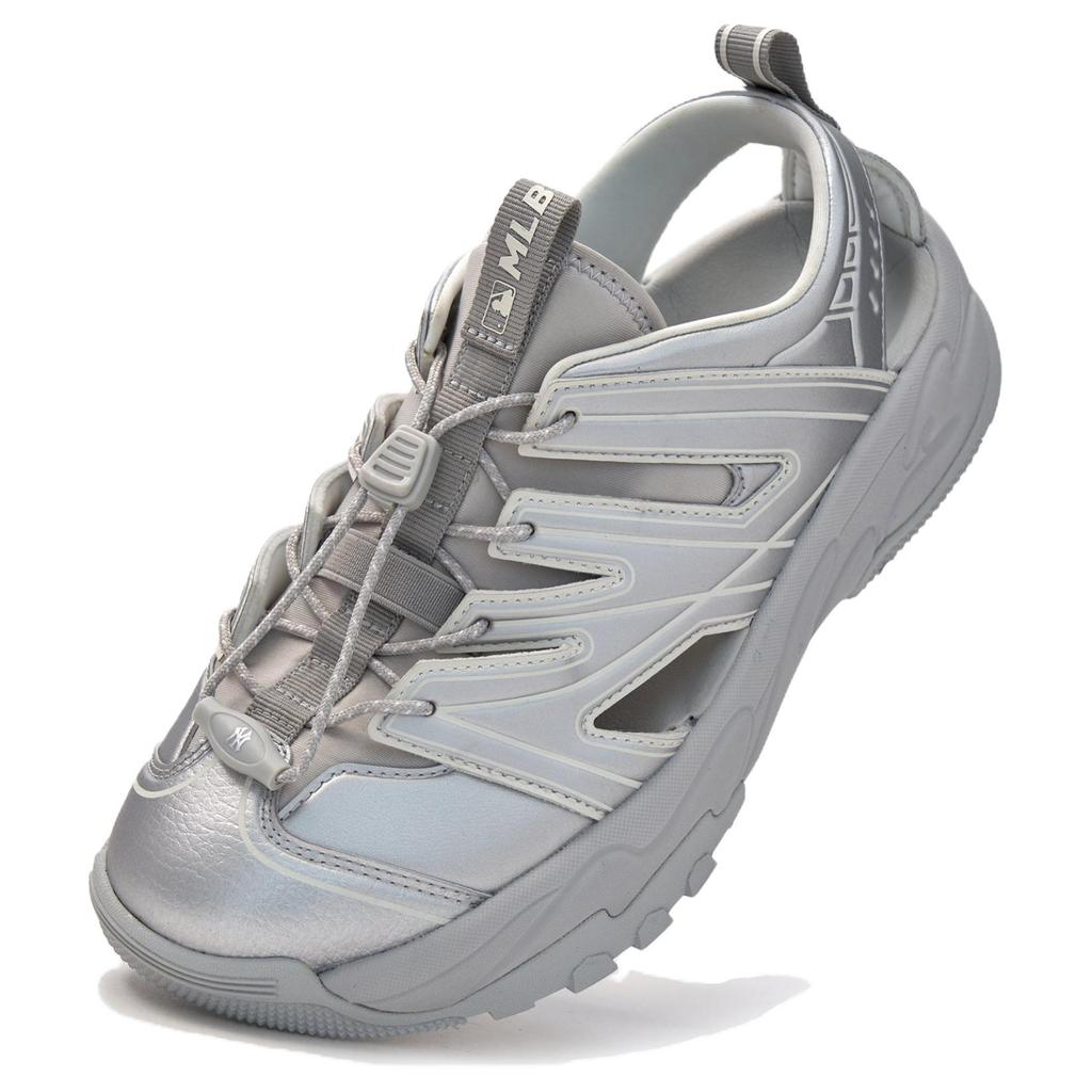 MLB New York Yankees Slip Resistant And Breathable River Trekking Shoes Unisex Silver Gray 3ASDC0153-50SIS
