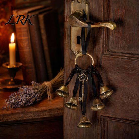 Poignée de porte légère Carillon Clochettes de sorcière pour protection de bouton, Suspendu fait main Accroche métallique au son doux, Cloche décorative vintage Boho Maison