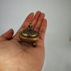 Antiker Räucherkessel, Breite 3,4 cm x Höhe 5,5 cm, verwendet im esoterischen Buddhismus, Buddhistisches Ritualobjekt, fünfzackiger Vajra, Vorderes Objekt, Tempel