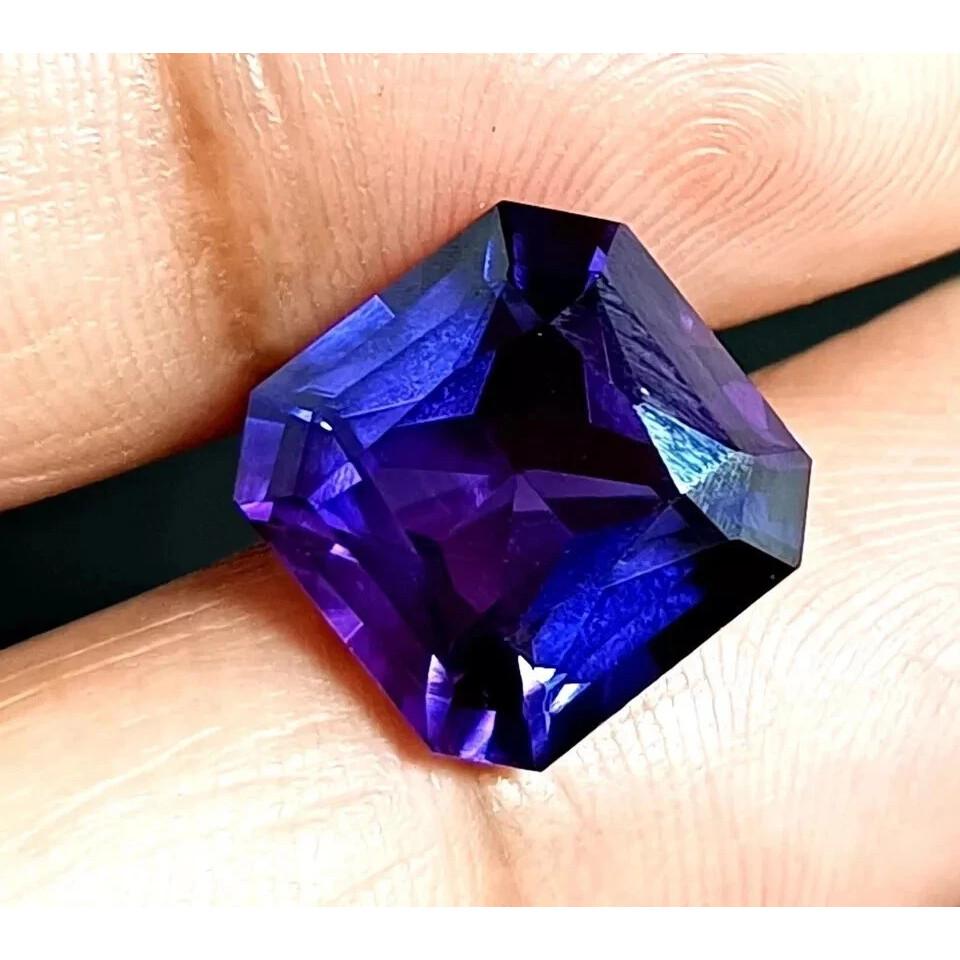 10-12 Ct Natural Wonderful Bi-Color Change Sapphire Asscher Cut Gemstone