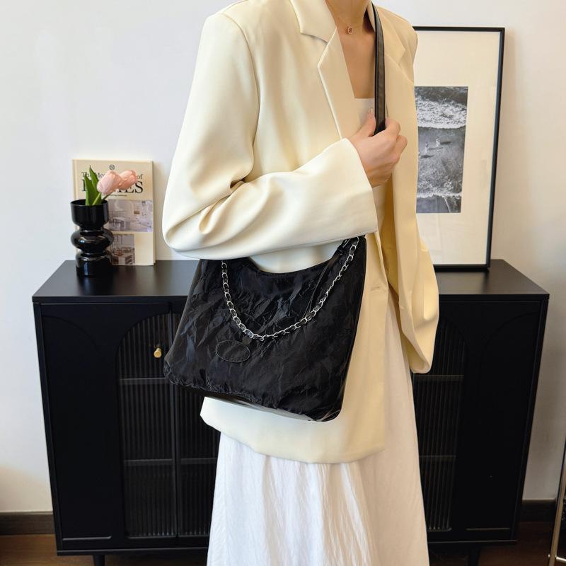 Casual Personalized Commuting Shoulder Bag Fashionable Large Capacity Beautiful Tote Bag Casual Ins Trendy Crossbody Bag