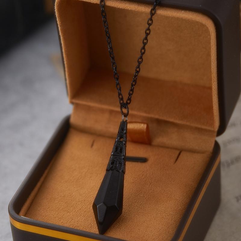 

Vintage Gothic Red Color Teardrop Shaped Pendant Necklace, Suitable for Women s Halloween Accessories, Trendy Party Zircon