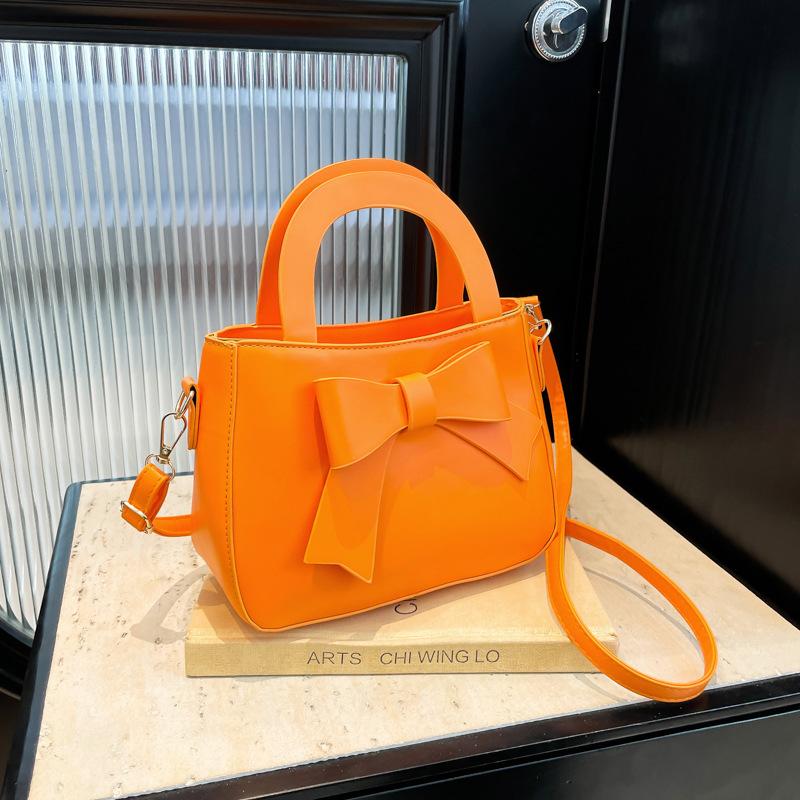 Bow Fashion Korean Version of Foreign Style Handbag 2025 Spring New Versatile Ins Shoulder Messenger Bag Small Square Bag