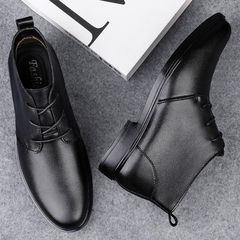 Genuine Leather Mens Motorcycle Boots New Brogue High Top Shoes Fashion Lace-up Warm Ankle Boots Winter Plush Snow Boots Botas