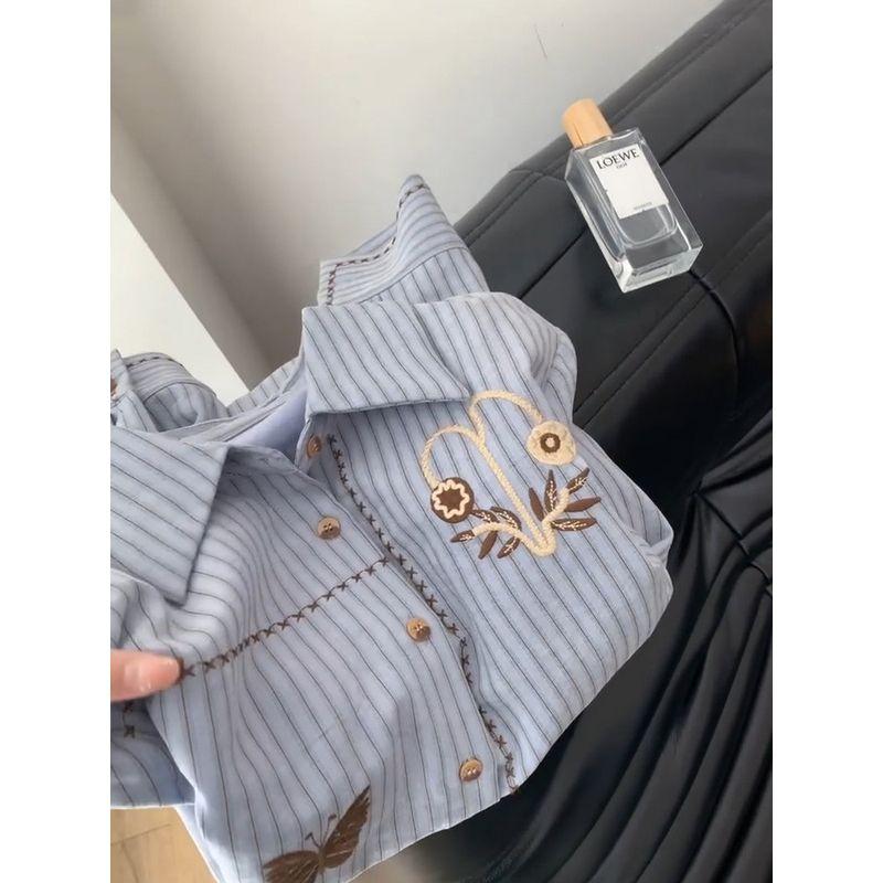 Striped Turn-Down Collar Long-Sleeve Shirt for Women, New Spring Model with Butterfly Embroidery, Slimming Loose Fit, Versatile Trendy Top