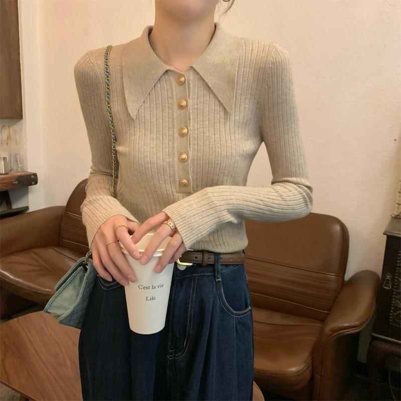 Herbst- und Winter-Polokragen Rippstrickpullover Damen Hochwertige Metallschnalle Innenoberteil Temperament Vielseitig Unterzieher Strickpullover Trend